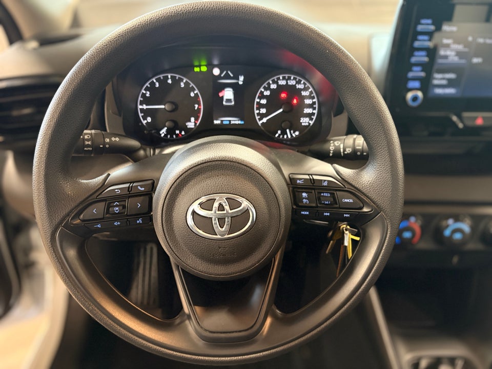 Toyota Yaris 1,0 T1 5d