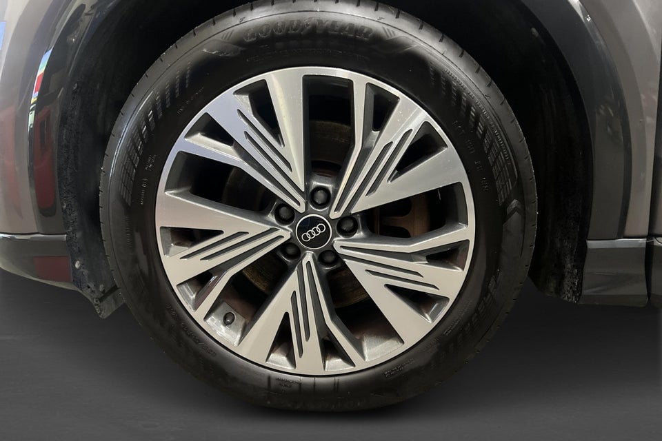 Audi Q4 e-tron 40 Attitude 5d