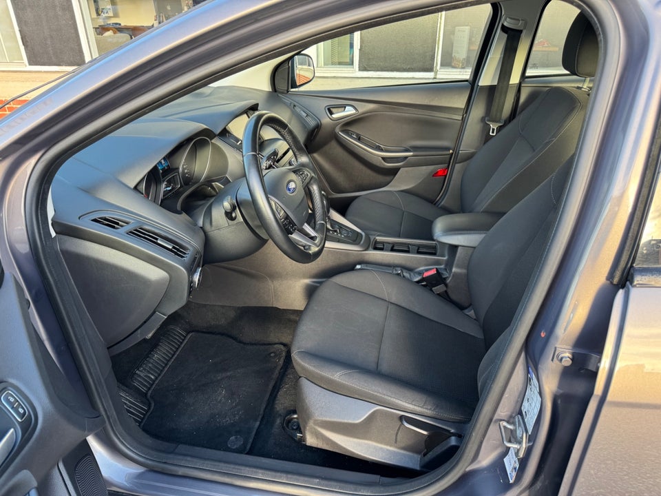 Ford Focus 1,0 SCTi 125 Business stc. aut. 5d
