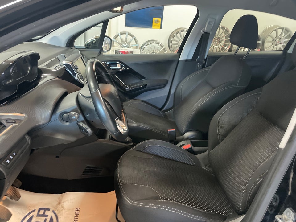 Peugeot 208 1,6 BlueHDi 100 Allure 5d