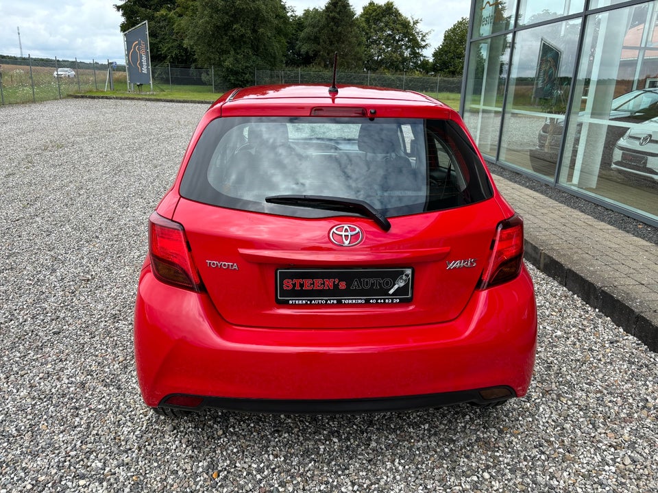 Toyota Yaris 1,0 VVT-i T2 5d