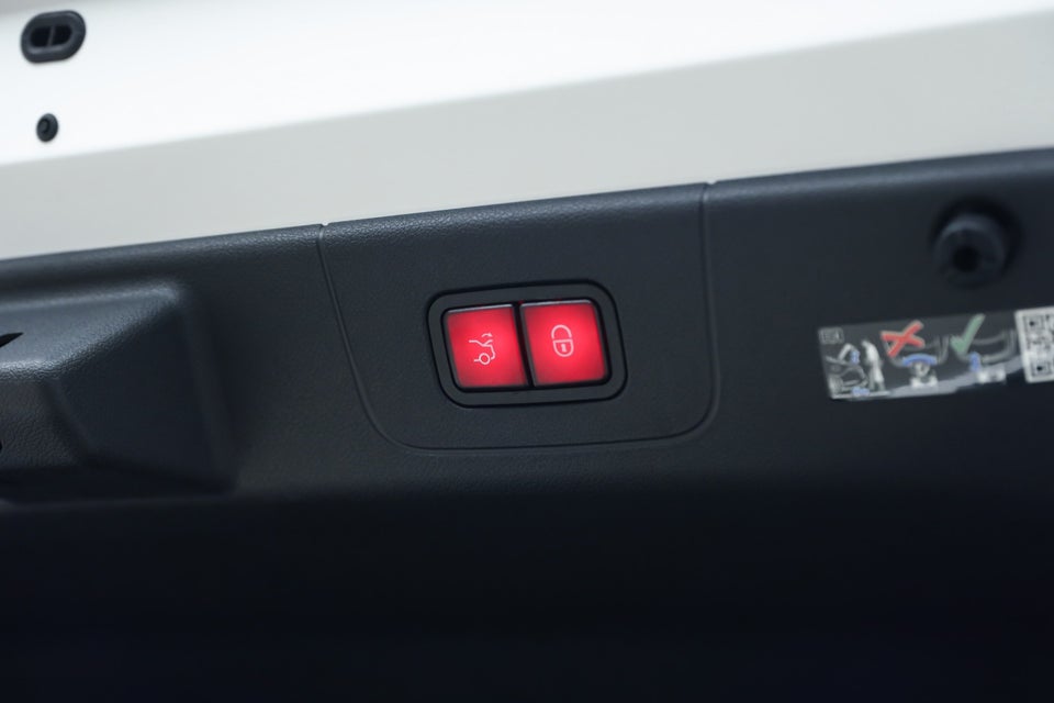 Mercedes CLA250+ EQ AMG Premium 4d