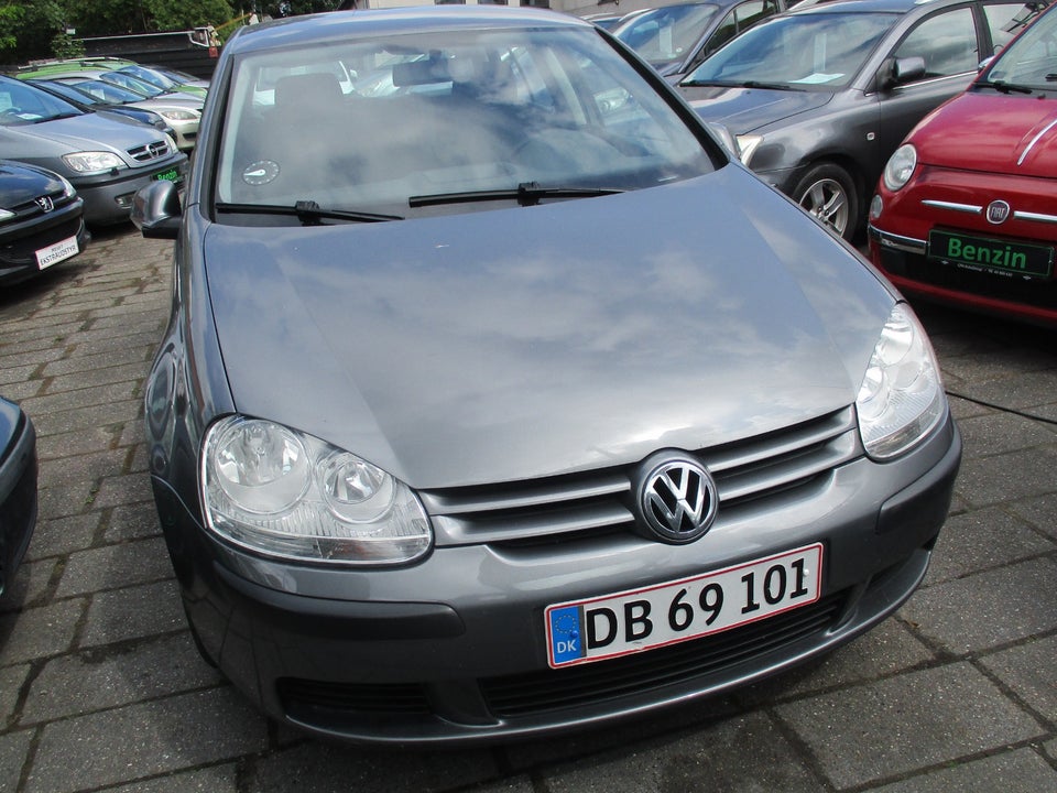 VW Golf V 1,6 FSi Trendline 5d