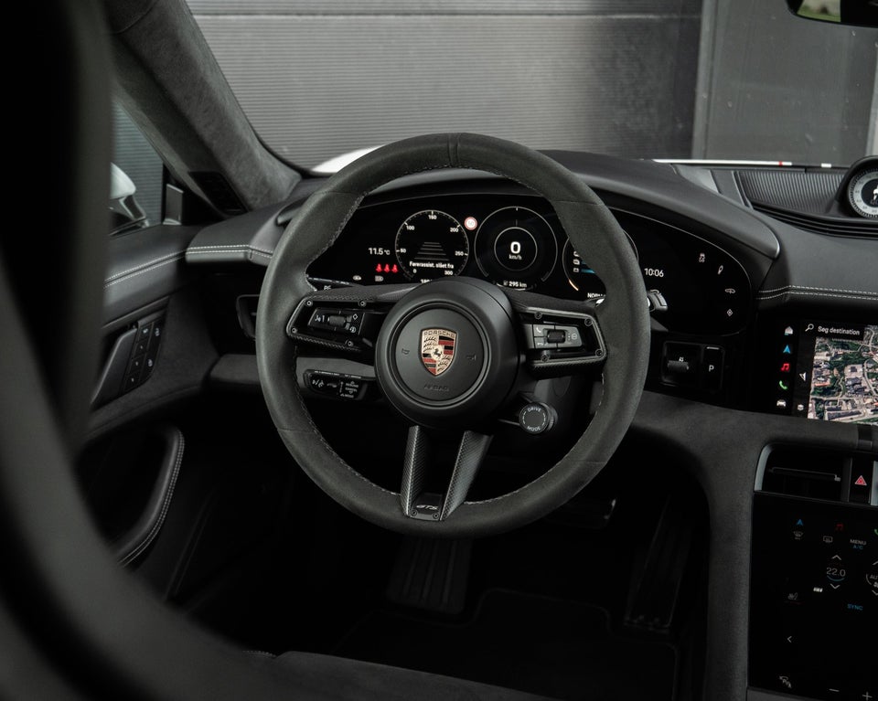 Porsche Taycan GTS Sport Turismo 5d