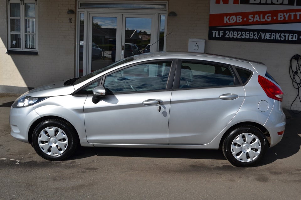 Ford Fiesta 1,25 60 Ambiente 5d