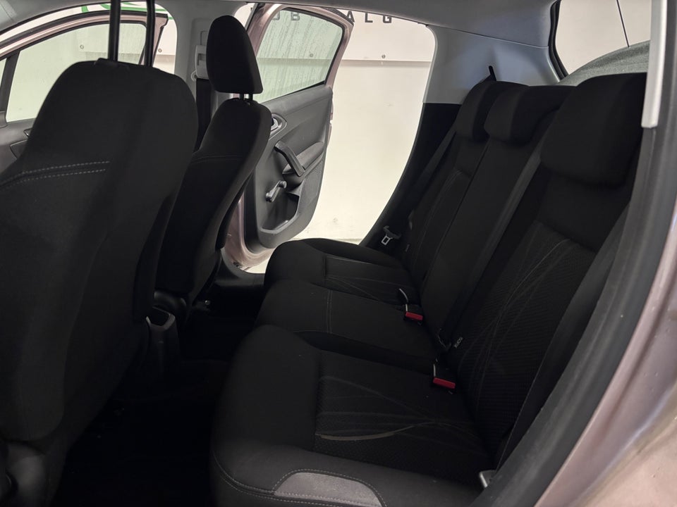 Peugeot 208 1,0 VTi Access 5d