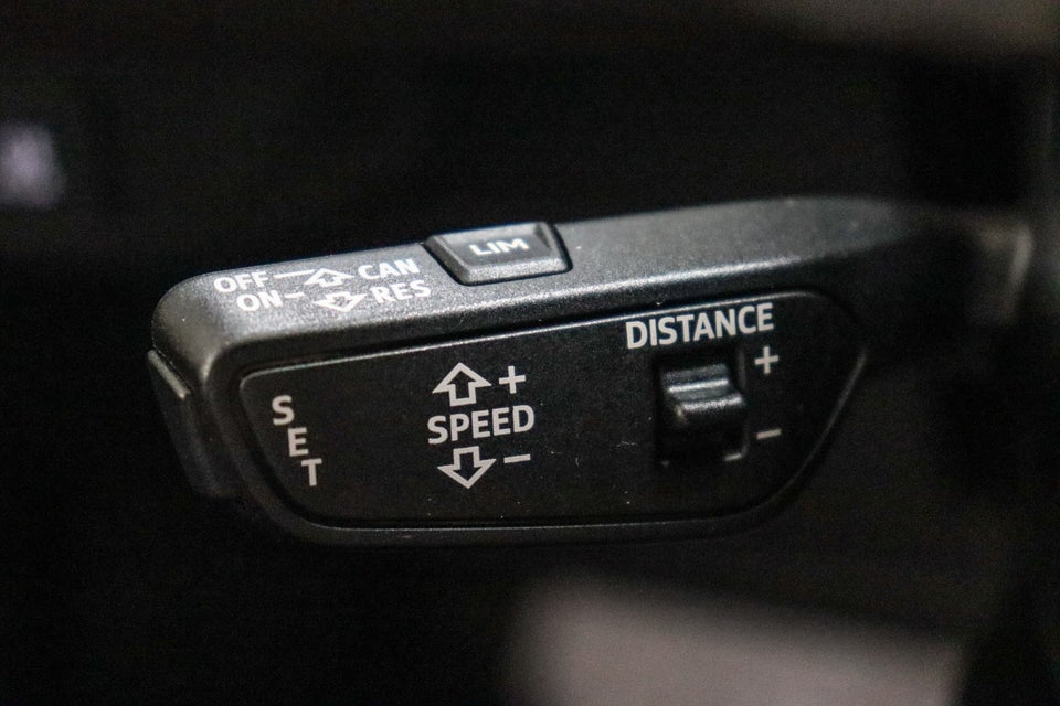 Audi Q4 e-tron 40 S-line 5d