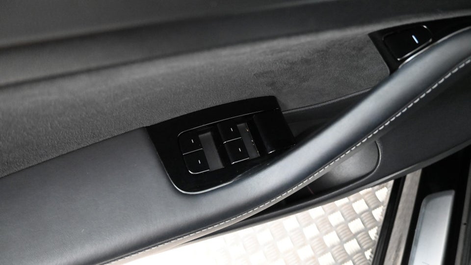 Tesla Model 3 Standard Range+ RWD 4d