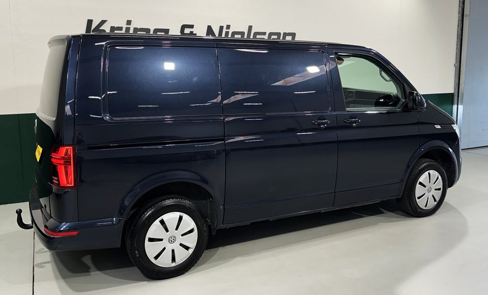 VW Transporter 2,0 TDi 150 Kassevogn DSG kort