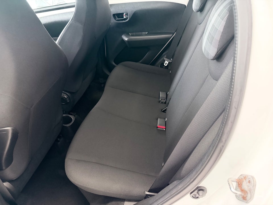 Peugeot 108 1,0 e-VTi 72 Allure+ 5d