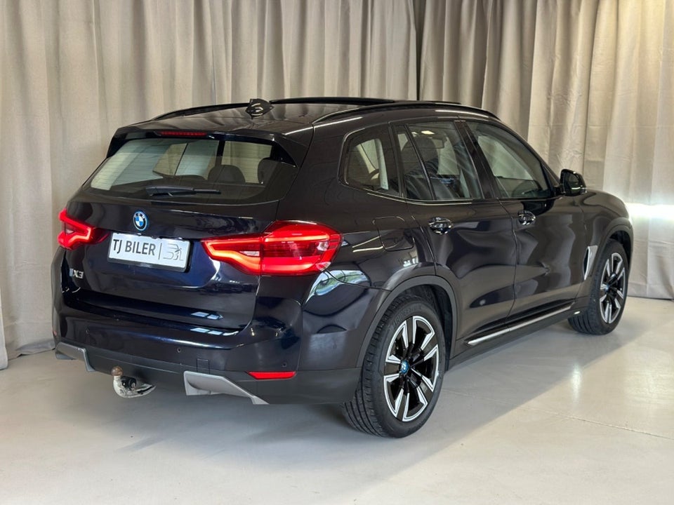 BMW iX3 Charged 5d