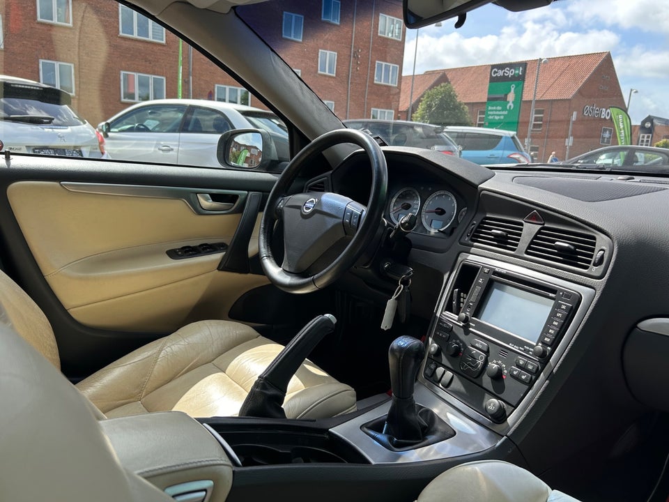 Volvo S60 2,4 140 4d