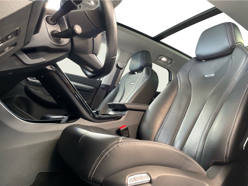 MG Marvel R Luxury 5d