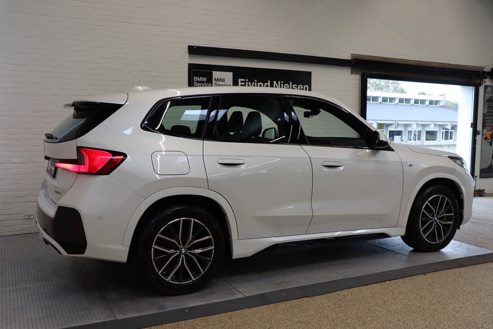 BMW iX1 xDrive30 M-Sport Premium 5d