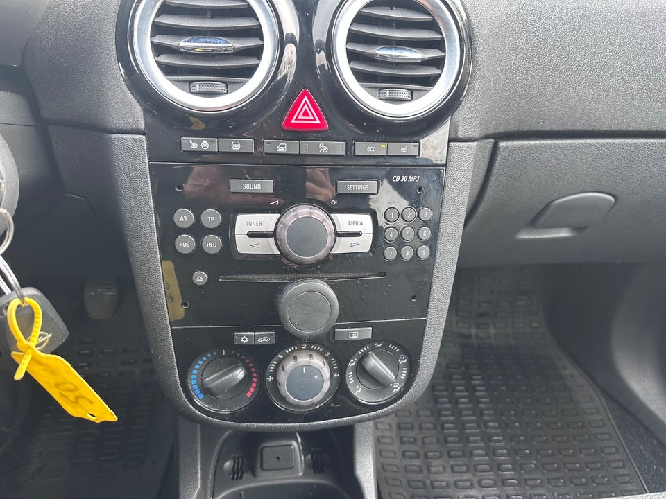 Opel Corsa 1,3 CDTi 95 Cosmo eco 5d