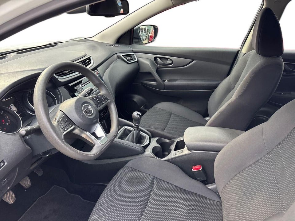 Nissan Qashqai 1,3 Dig-T 140 Visia 5d