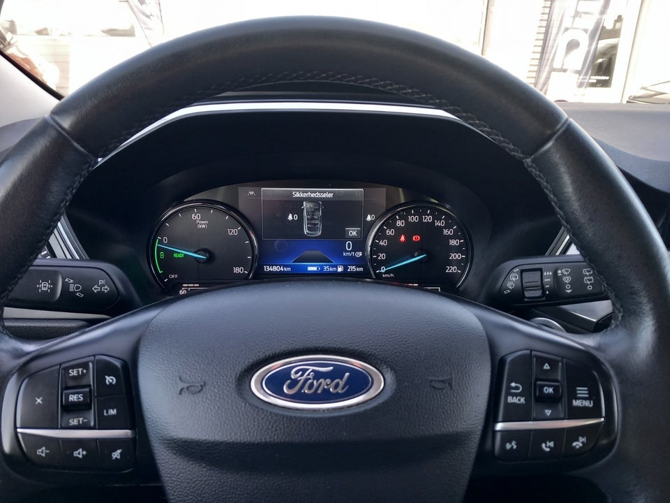 Ford Kuga 2,5 PHEV Titanium CVT 5d