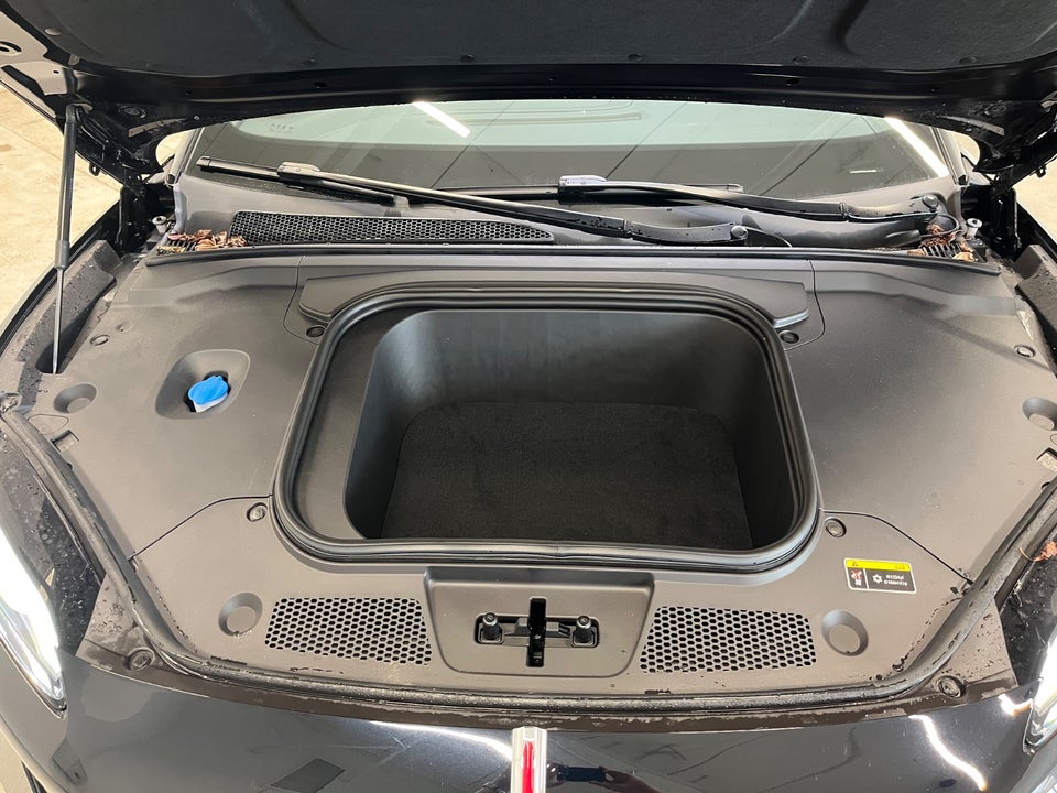 Hongqi EH7 111 Exclusive 4d