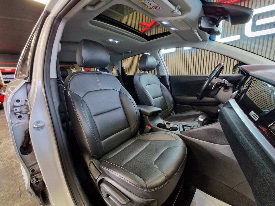 Kia Niro 1,6 PHEV Premium DCT 5d