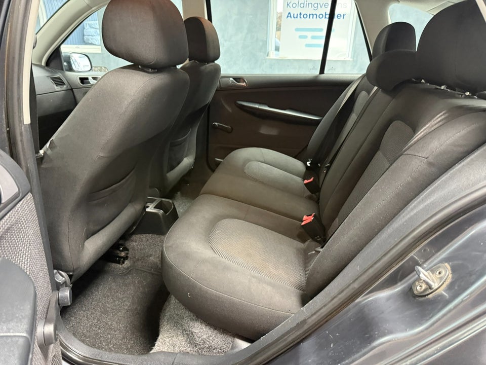 Skoda Fabia 1,4 16V 75 Ambiente 4d