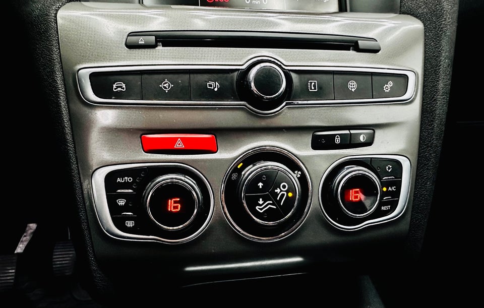 Citroën C4 1,6 BlueHDi 120 Feel 5d