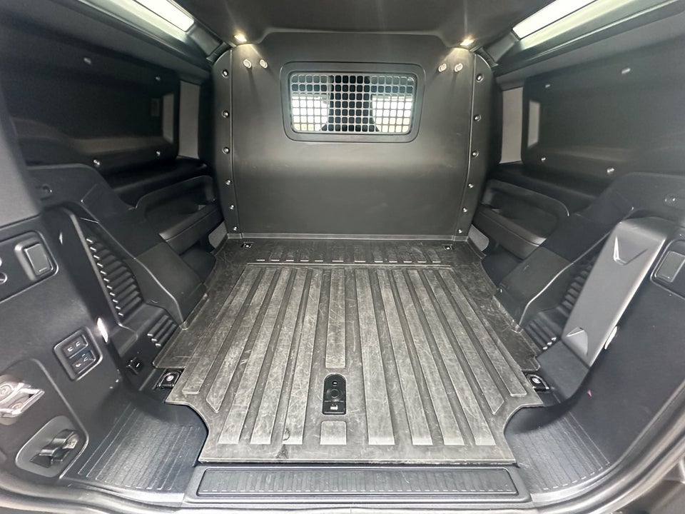 Land Rover Defender 90 3,0 D250 Hard Top X-Dynamic SE aut. Van 3d