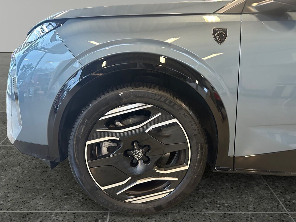 Peugeot e-5008 101 GT 7prs 5d