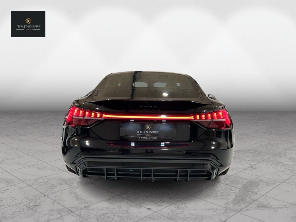 Audi e-tron GT quattro 4d