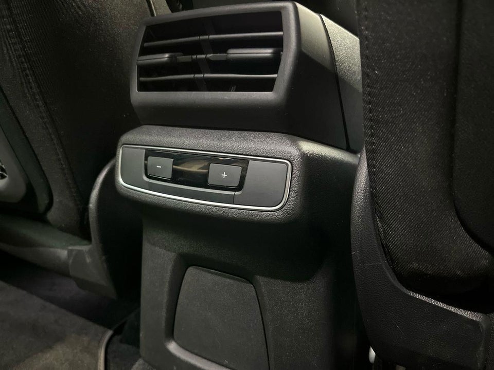 Audi Q4 e-tron 40  5d