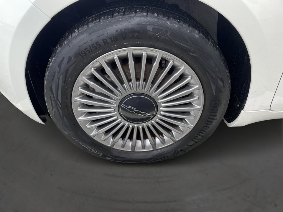 Fiat 500e 42 Icon 3d