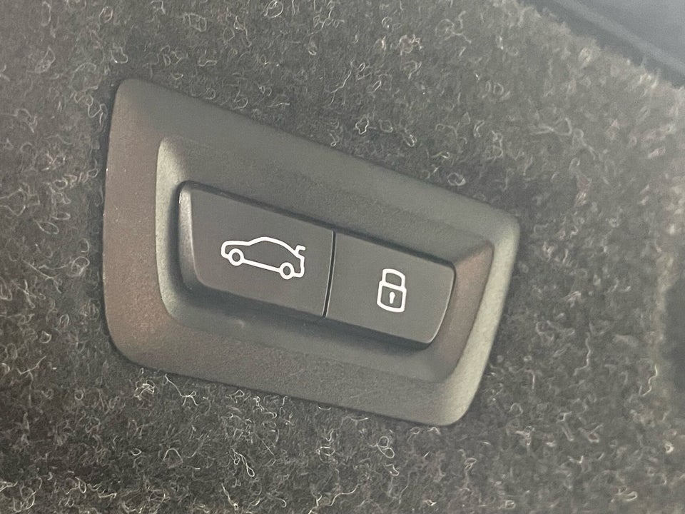 BMW i5 xDrive40 M-Sport 4d