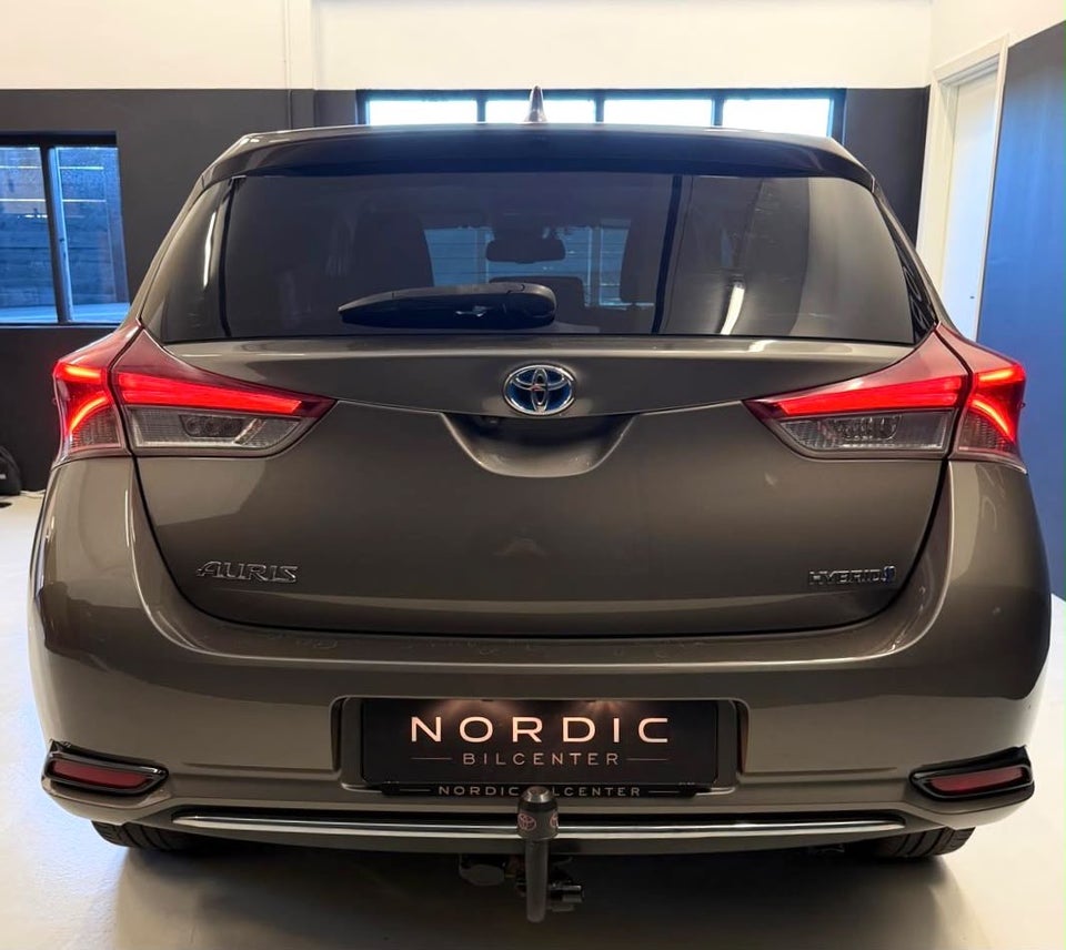 Toyota Auris 1,8 Hybrid H2 Comfort CVT 5d