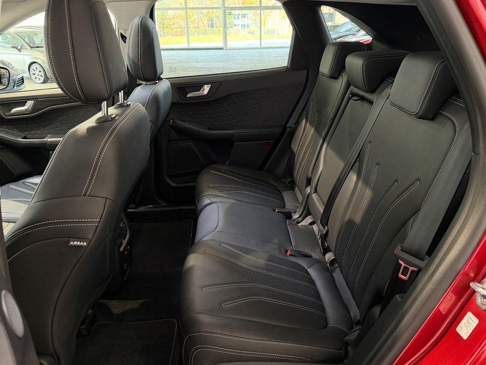 Ford Kuga 2,5 PHEV Vignale CVT 5d