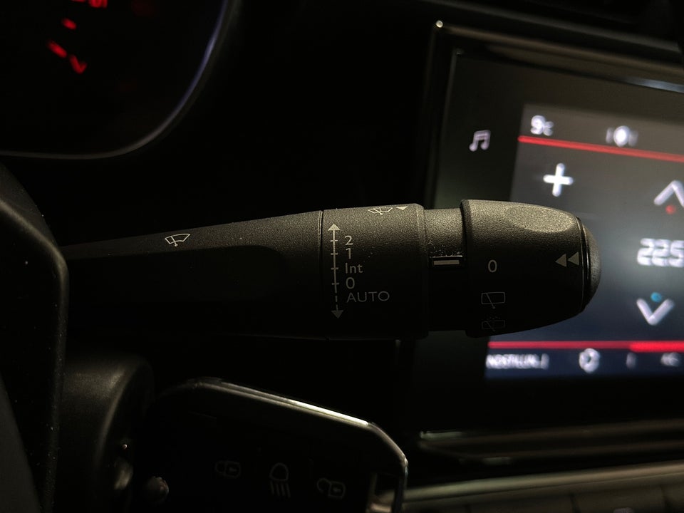 Citroën C3 Aircross 1,2 PureTech 110 Shine Exclusive EAT6 5d