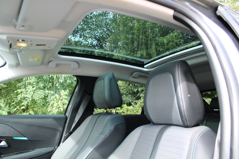 Peugeot 208 1,2 PureTech 100 Active 5d