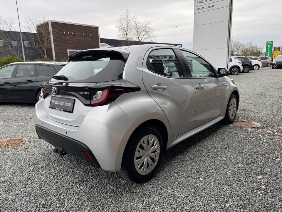 Toyota Yaris 1,5 Hybrid Active e-CVT 5d