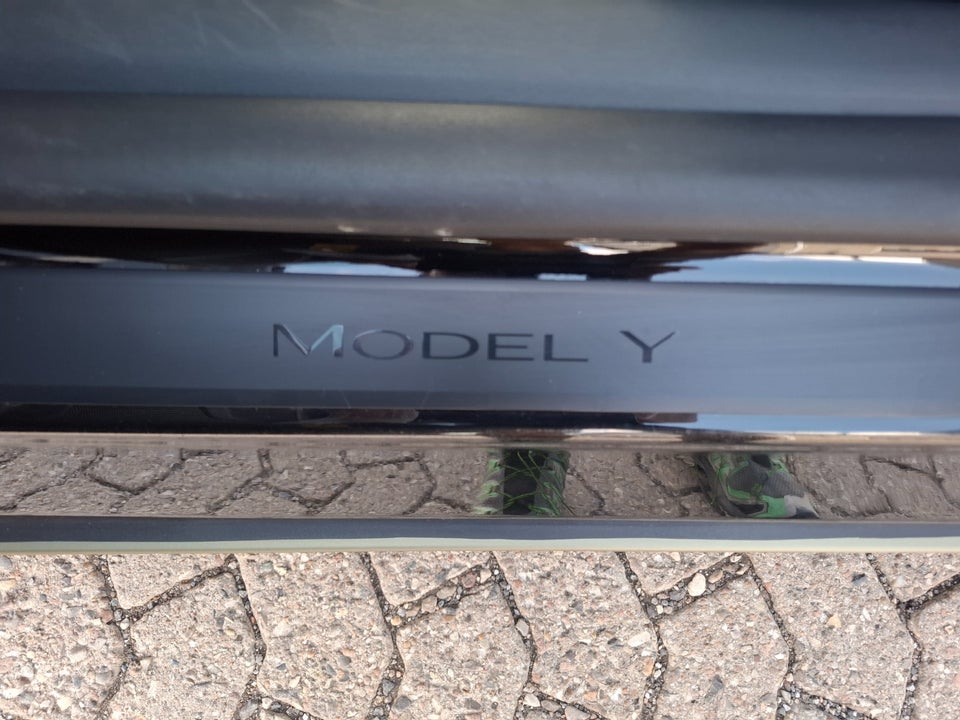 Tesla Model Y Performance AWD 5d