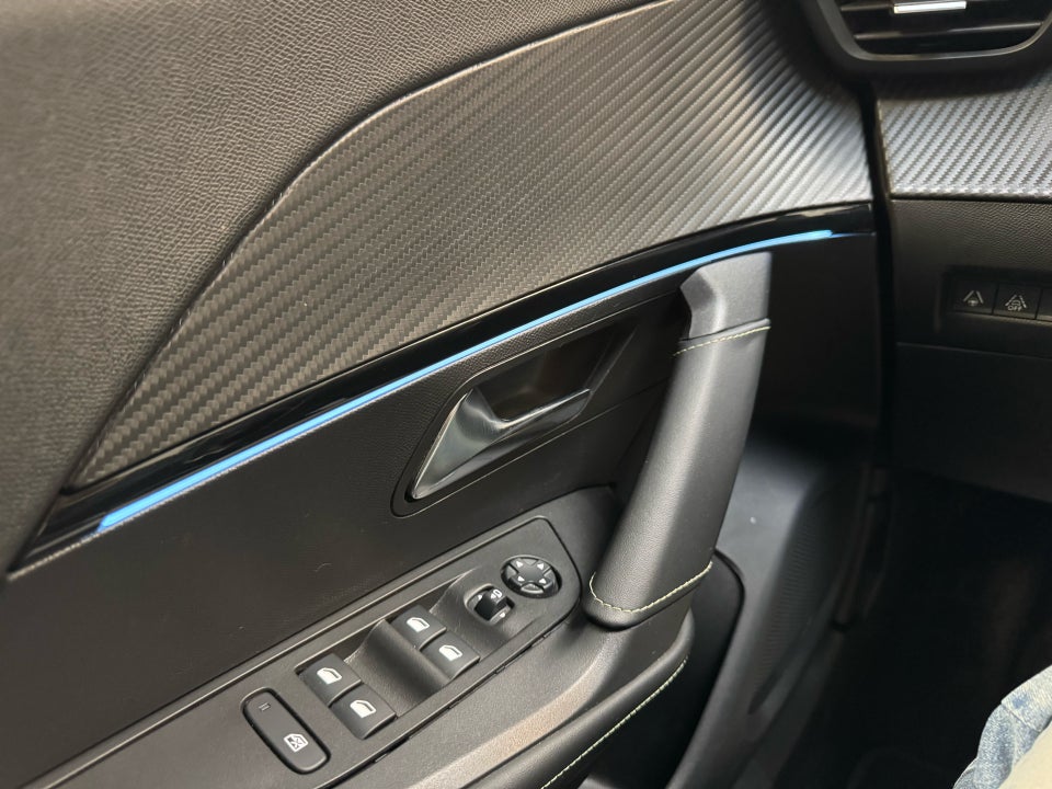 Peugeot 2008 1,5 BlueHDi 130 GT Line EAT8 5d