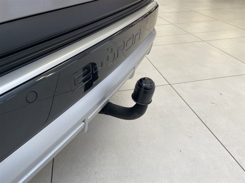 Audi Q4 e-tron 40 Attitude S-line 5d