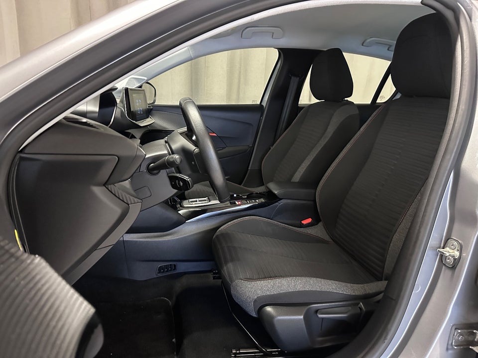 Peugeot e-208 50 Active Pack 5d