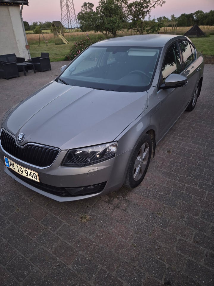 Skoda Octavia 1,8 TSi 180 Elegance DSG 5d