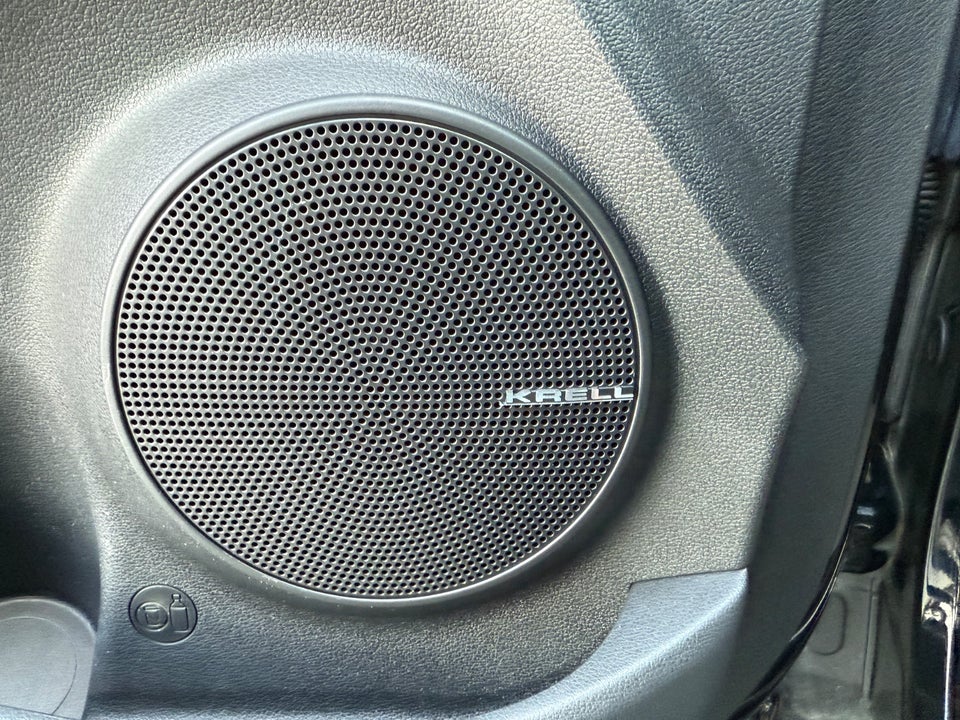 Hyundai Kona 64 EV Ultimate 5d