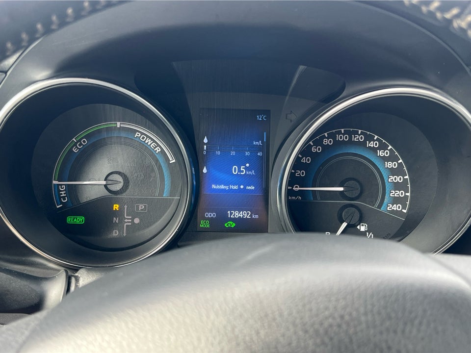 Toyota Auris 1,8 Hybrid H2 Selected Touring Sports CVT 5d