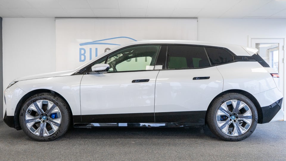 BMW iX xDrive40 Sport 5d