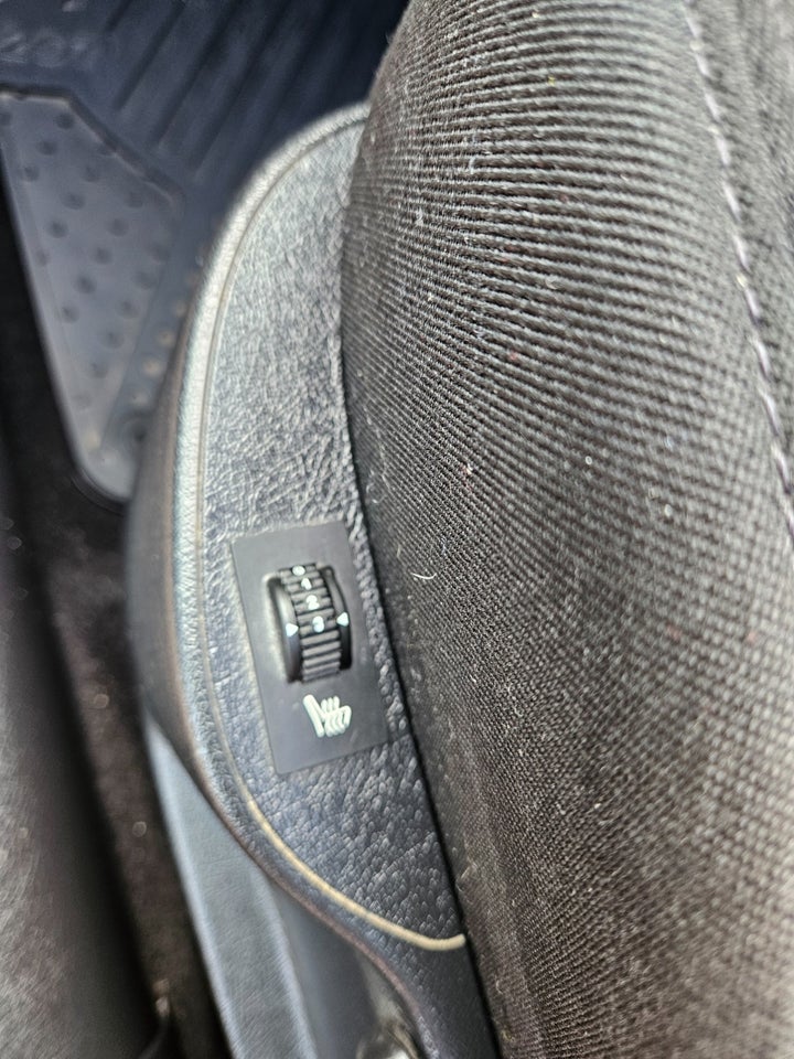 Peugeot 207 1,6 VTi S16 aut. 5d