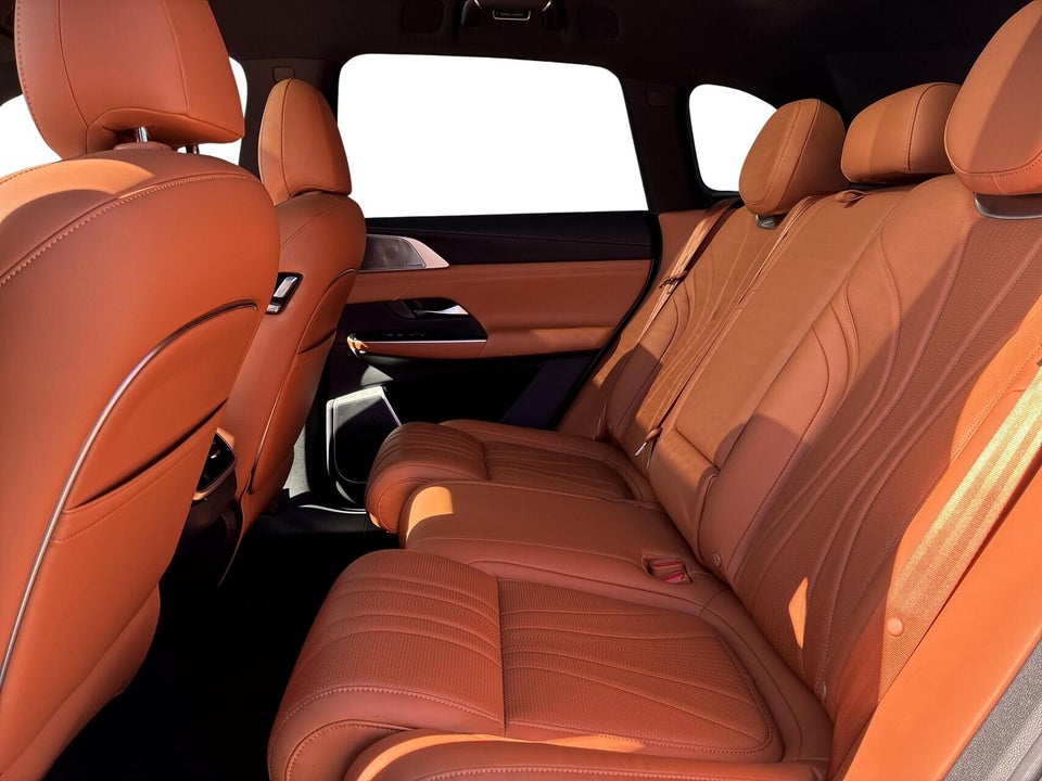 Xpeng G9 Standard Range 5d