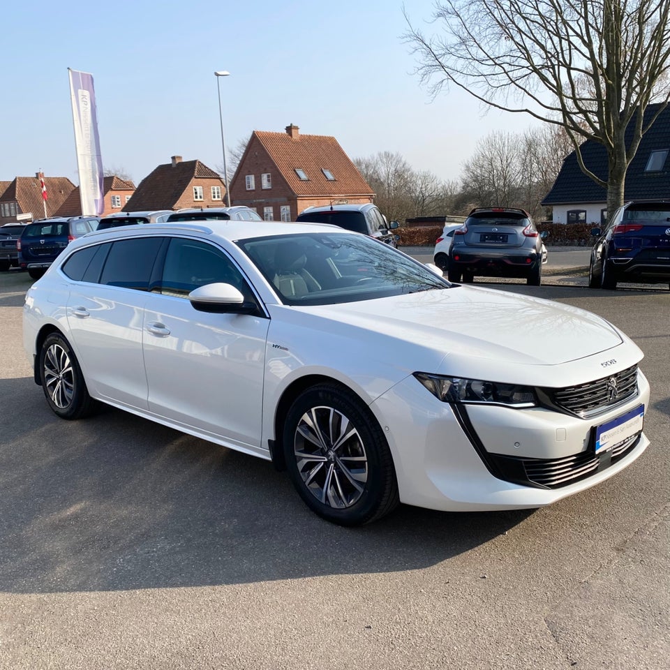 Peugeot 508 1,6 Hybrid Allure Pack SW EAT8 5d