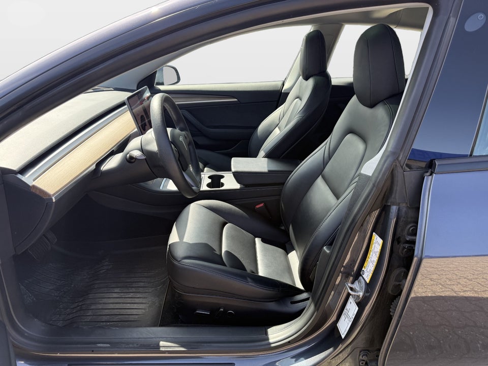 Tesla Model 3 Long Range AWD 4d