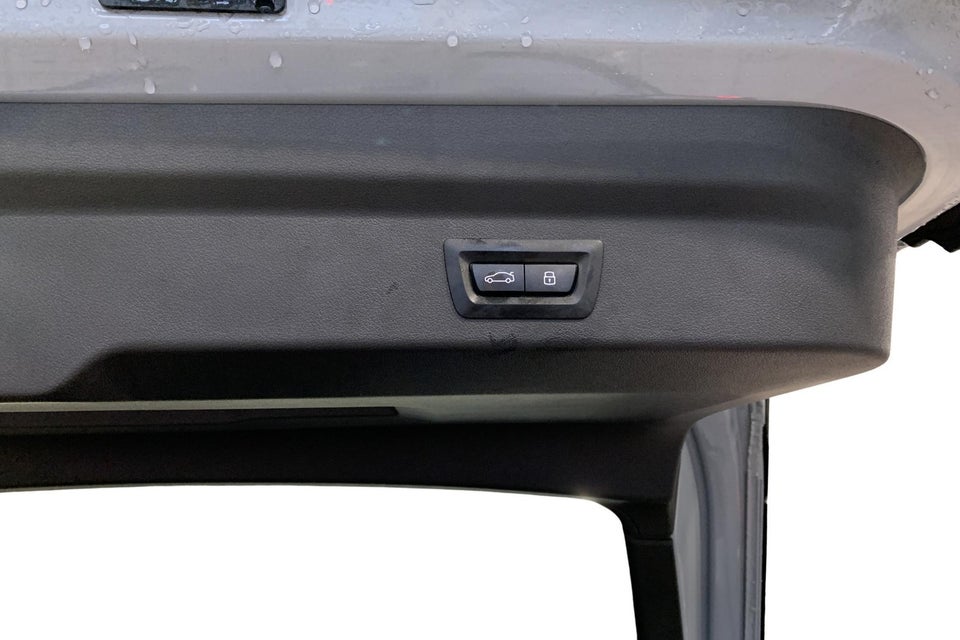 BMW iX2 eDrive20 M-Sport 5d