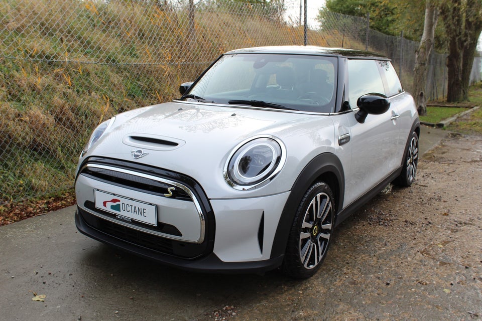 MINI Cooper SE Camden Edition 3d